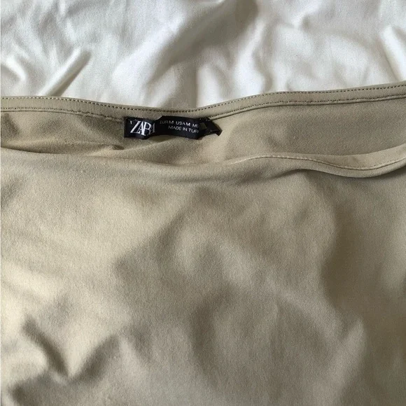 Zara Bodysuit - Picture 2 of 2